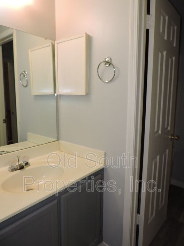 Nice two story townhome! property image