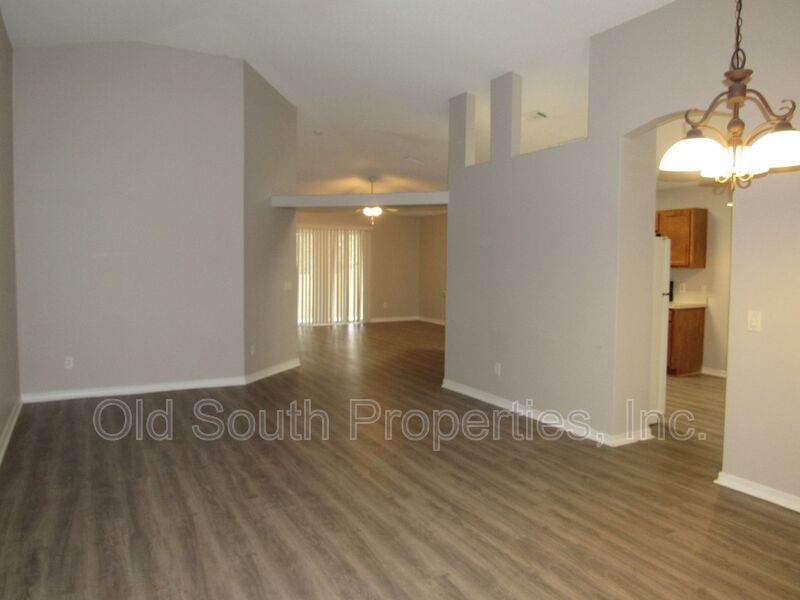 Four bedroom home in convenient location! property image