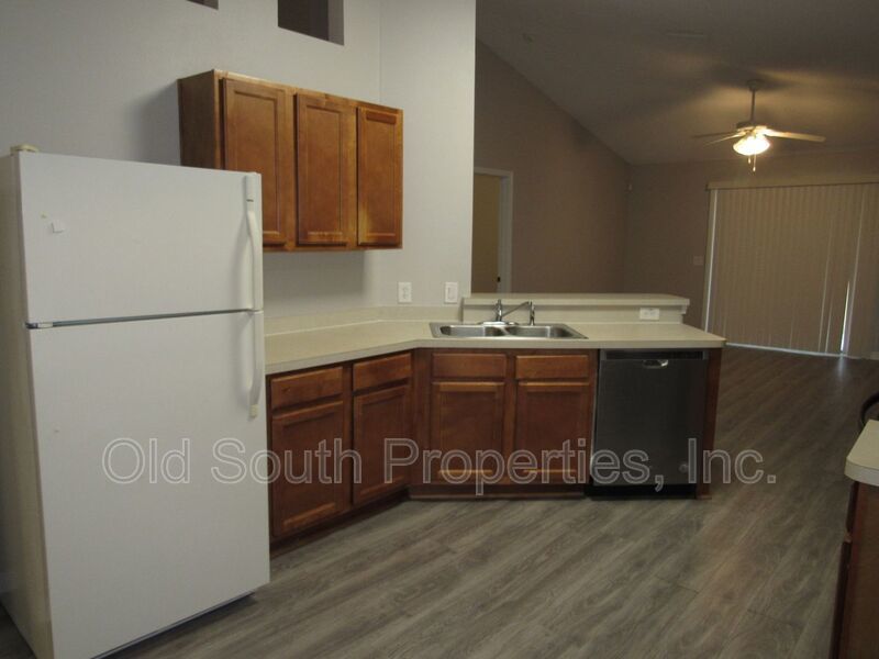 Four bedroom home in convenient location! property image