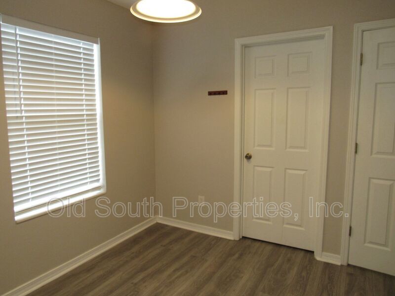 Four bedroom home in convenient location! property image