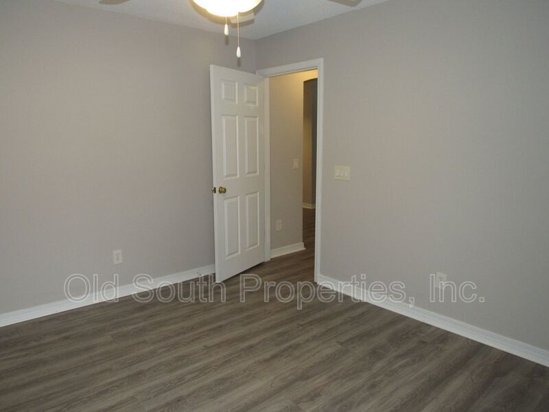 Four bedroom home in convenient location! property image