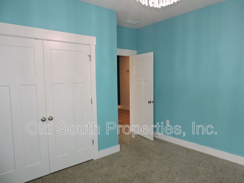 Easy access to shopping, interstate & Navy Federal complex! property image