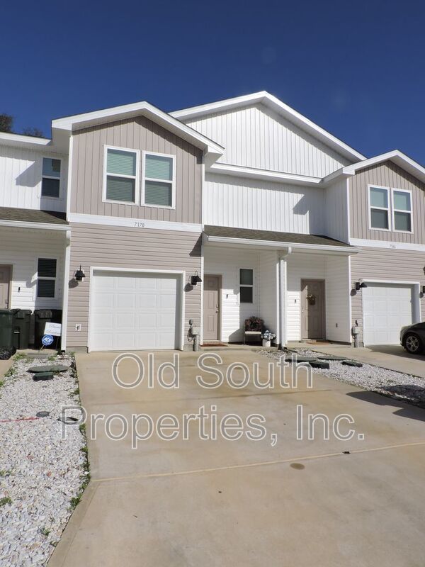 Almost new townhome! property image