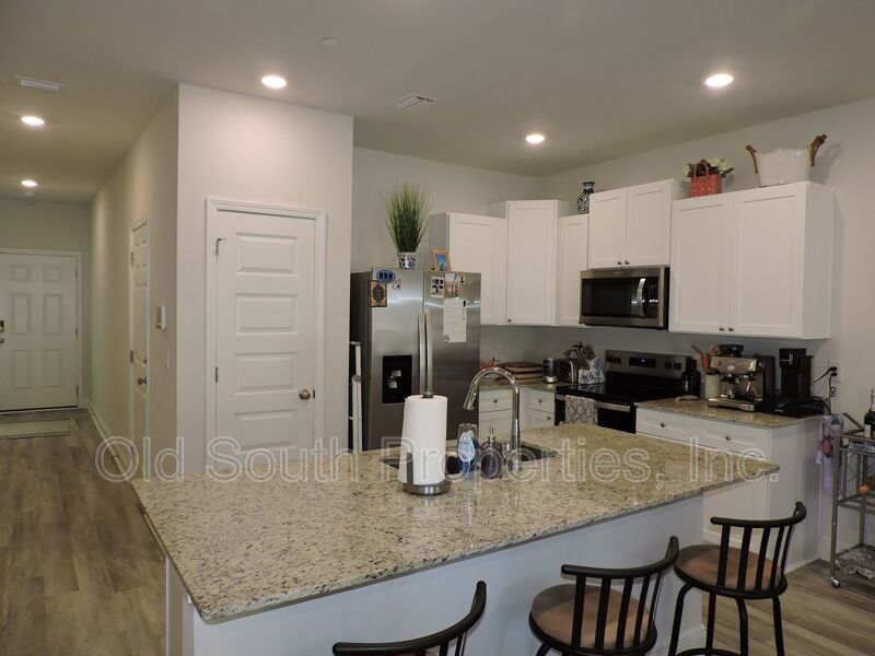 Almost new townhome! property image