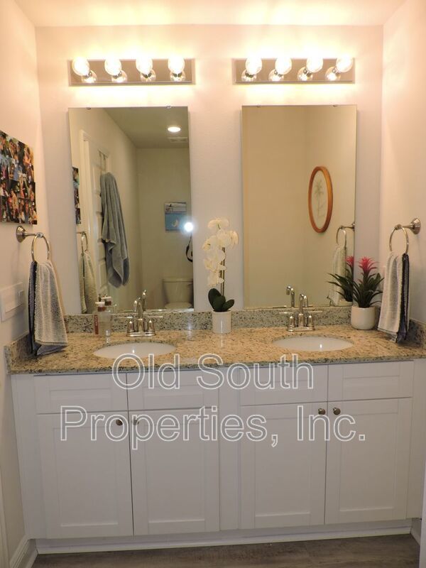 Almost new townhome! property image