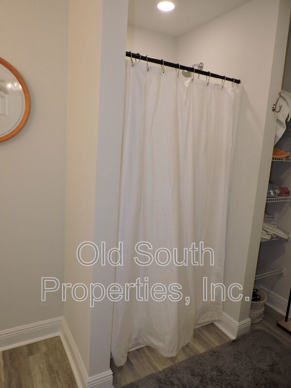 Almost new townhome! property image