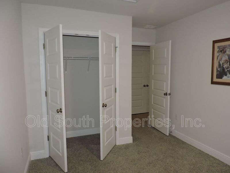 Almost new townhome! property image