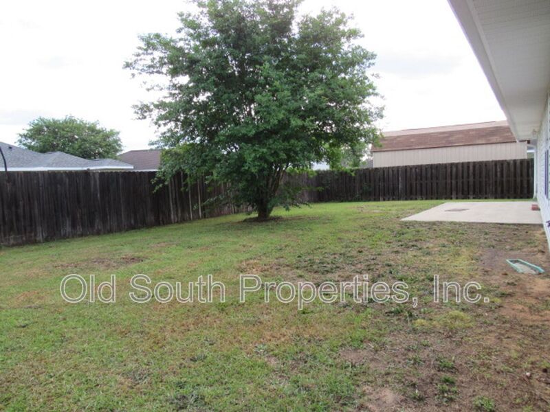 Easy access to shopping, interstate & Navy Federal! property image