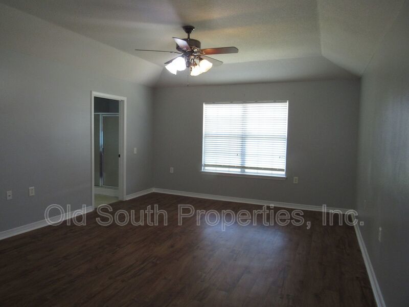 Easy access to shopping, interstate & Navy Federal! property image