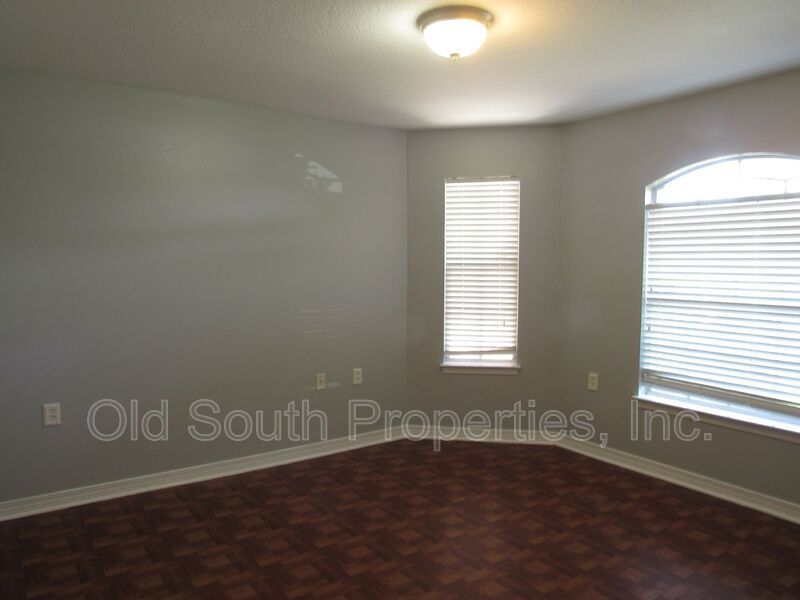 Easy access to shopping, interstate & Navy Federal! property image