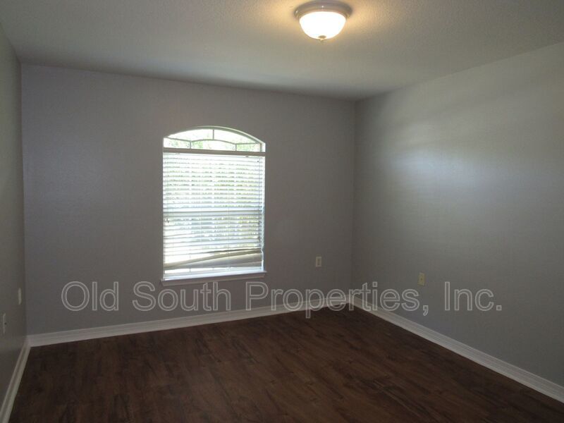 Easy access to shopping, interstate & Navy Federal! property image