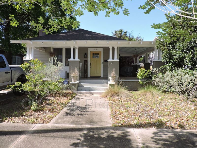 East Hill beauty! property image