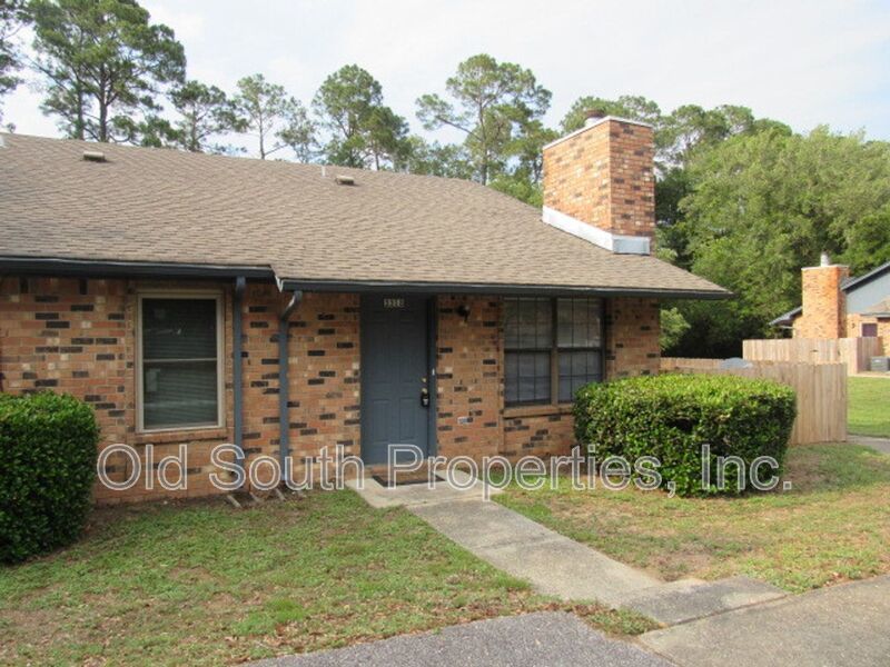 Convenient to Navy Federal & Pine Forest/Nine Mile Road area! property image