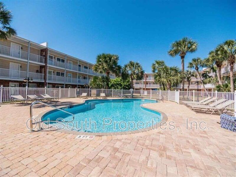 Updated condo in Bayview Terrace! property image