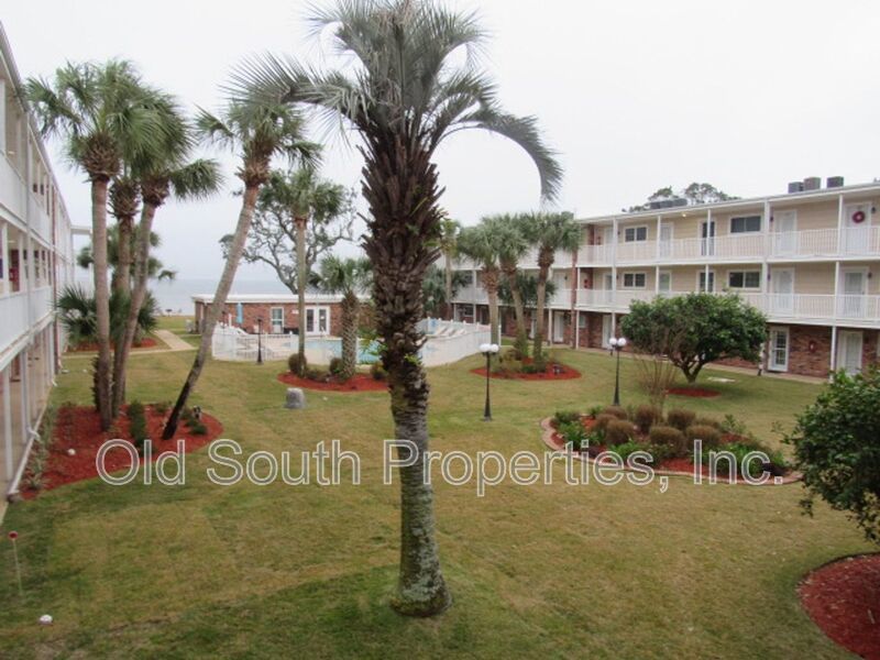 Updated condo in Bayview Terrace! property image
