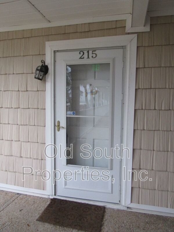 Updated condo in Bayview Terrace! property image