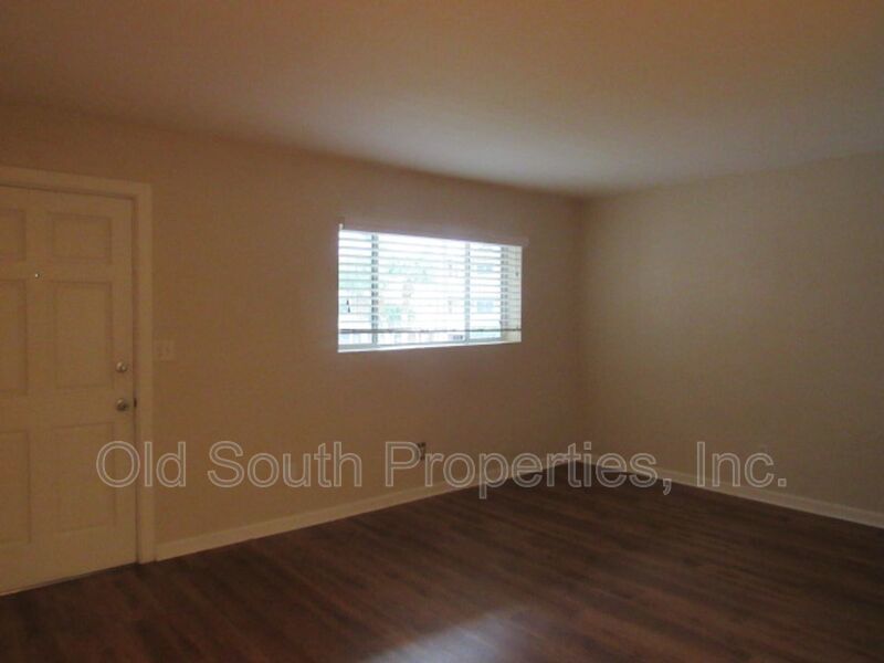 Updated condo in Bayview Terrace! property image