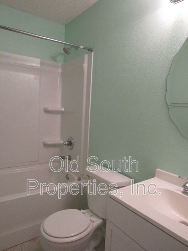 Easy access to shopping, interstate & Navy Federal complex. property image