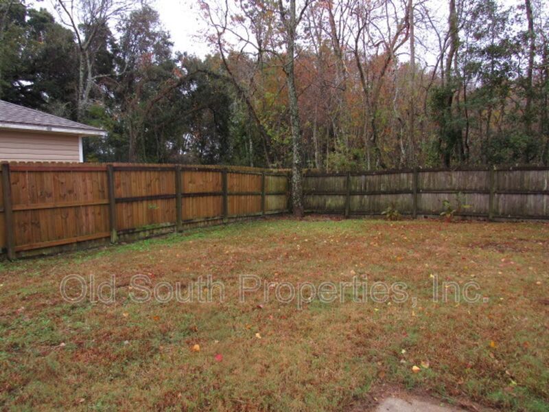 Easy access to shopping, interstate & Navy Federal complex. property image