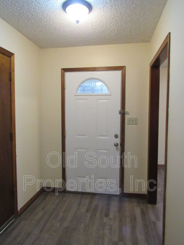 Conveniently located in Northeast Penascola! property image