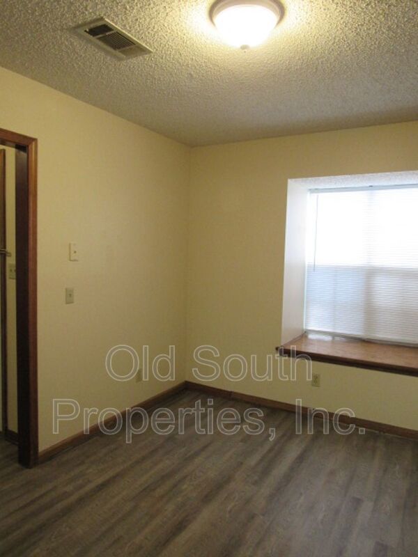 Conveniently located in Northeast Penascola! property image