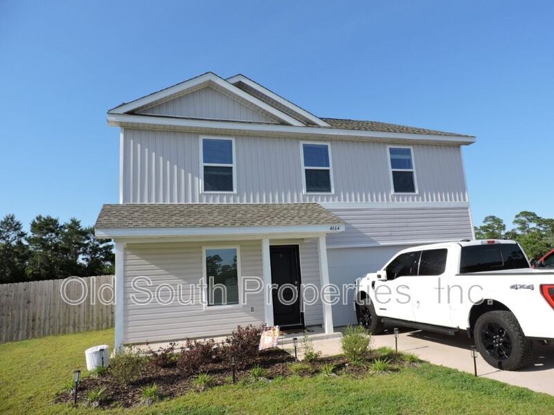 Convenient to bases & beaches! property image