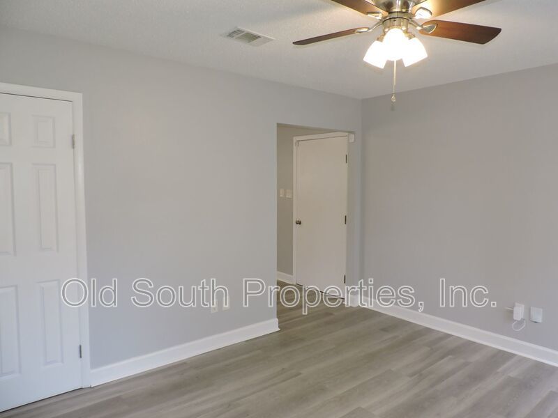 Convenient to NAS and Corry! property image