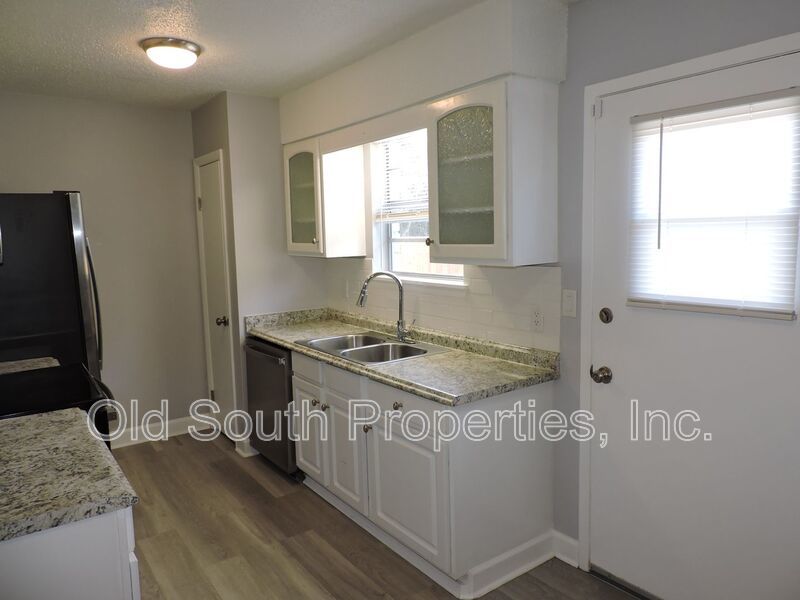 Convenient to NAS and Corry! property image