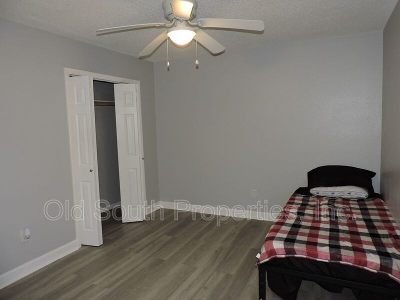 Convenient to NAS and Corry! property image