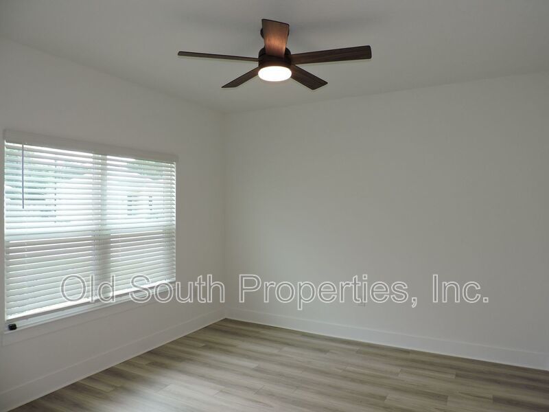Easy access to bases, I-10 & Navy Federal campus! property image