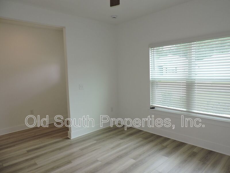 Easy access to bases, I-10 & Navy Federal campus! property image