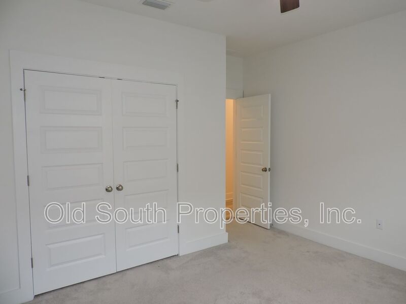 Easy access to bases, I-10 & Navy Federal campus! property image