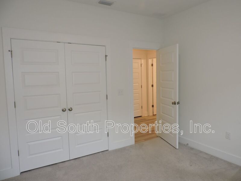 Easy access to bases, I-10 & Navy Federal campus! property image