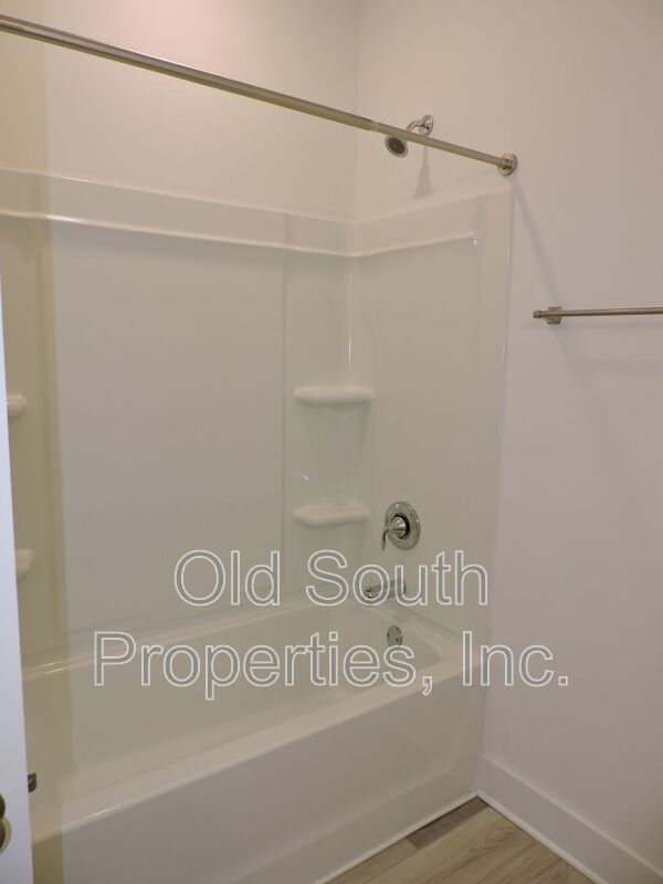 Easy access to bases, I-10 & Navy Federal campus! property image