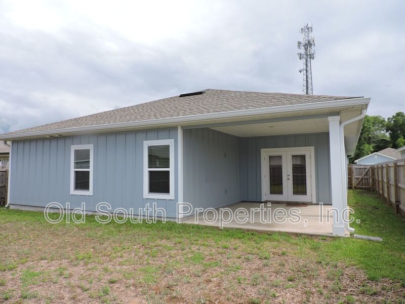 Easy access to bases, I-10 & Navy Federal campus! property image