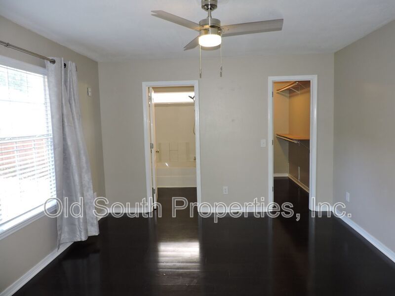 Convenient to interstate, schools & shopping! property image
