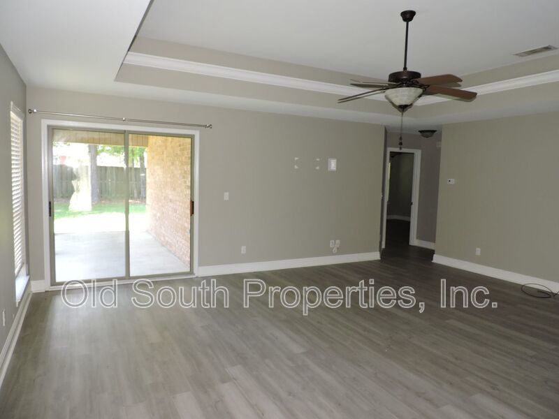Beautiful home in gated community! property image