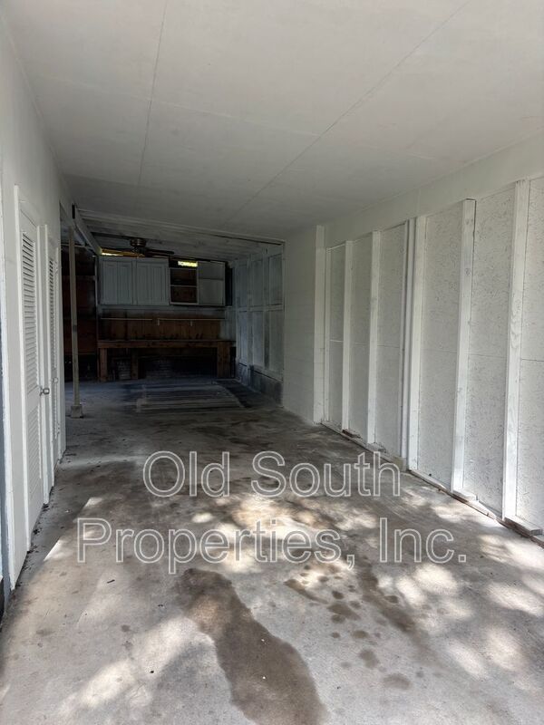 5095 Crestwood Rd property image