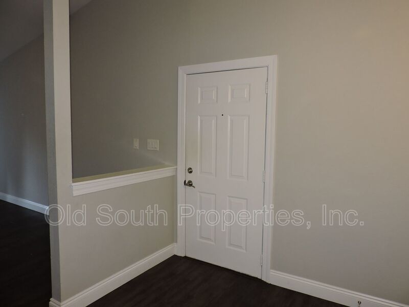 Convenient to schools, beaches & shopping. property image