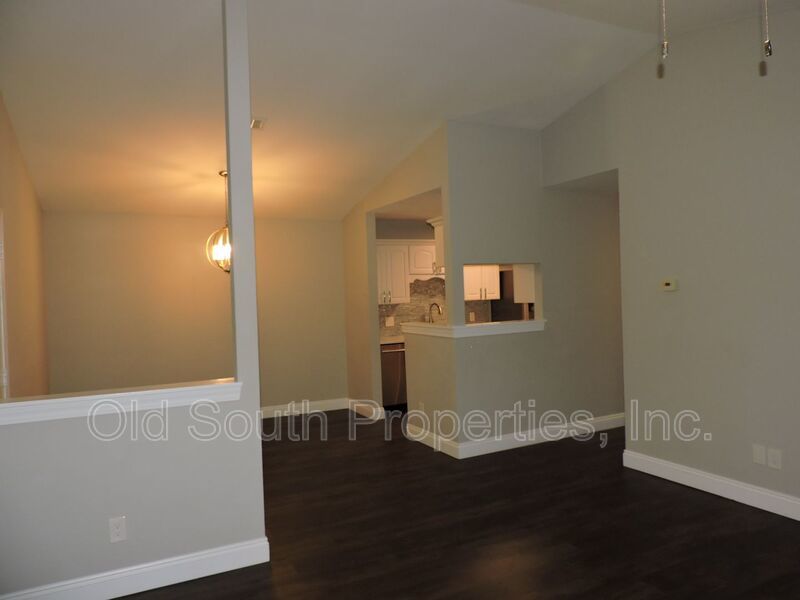 Convenient to schools, beaches & shopping. property image