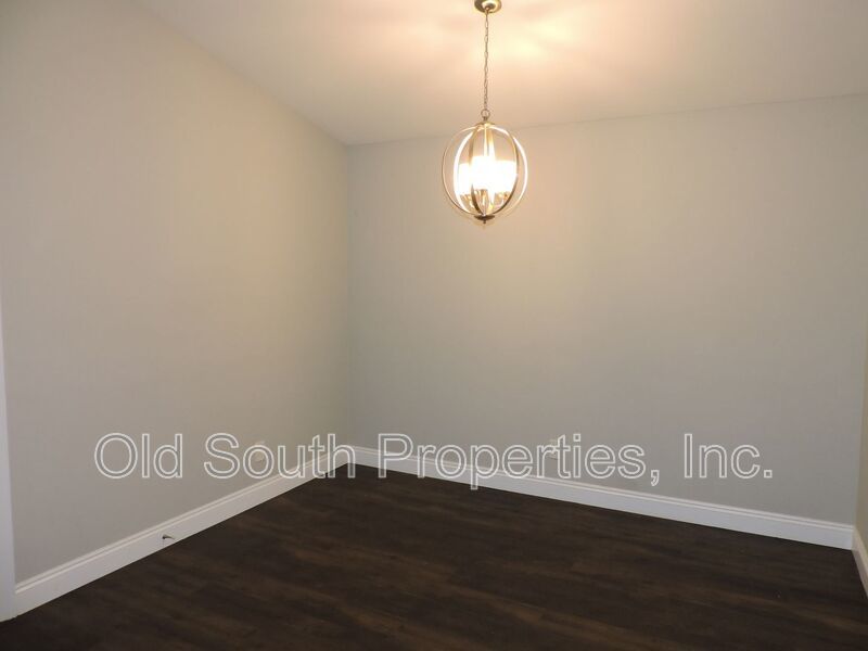 Convenient to schools, beaches & shopping. property image