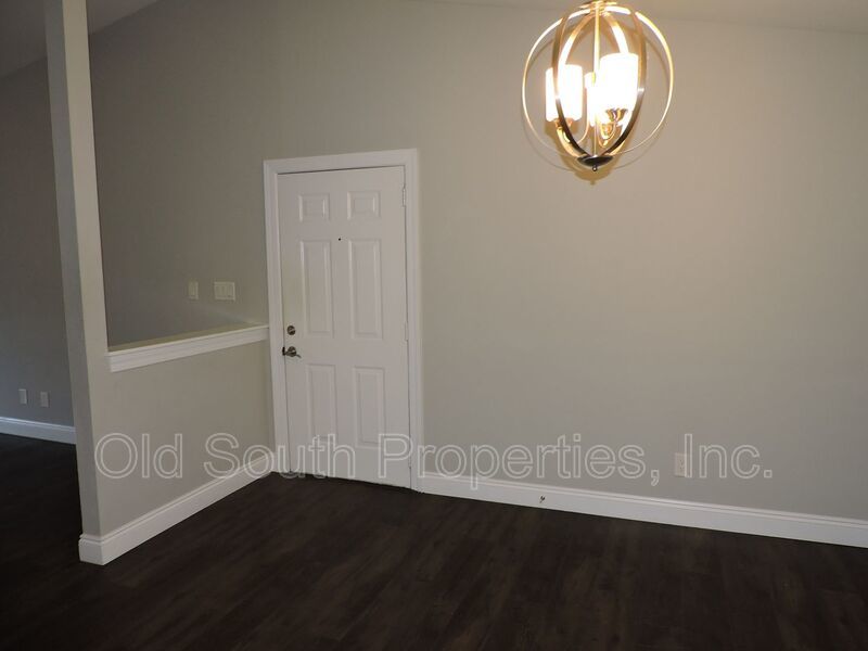 Convenient to schools, beaches & shopping. property image