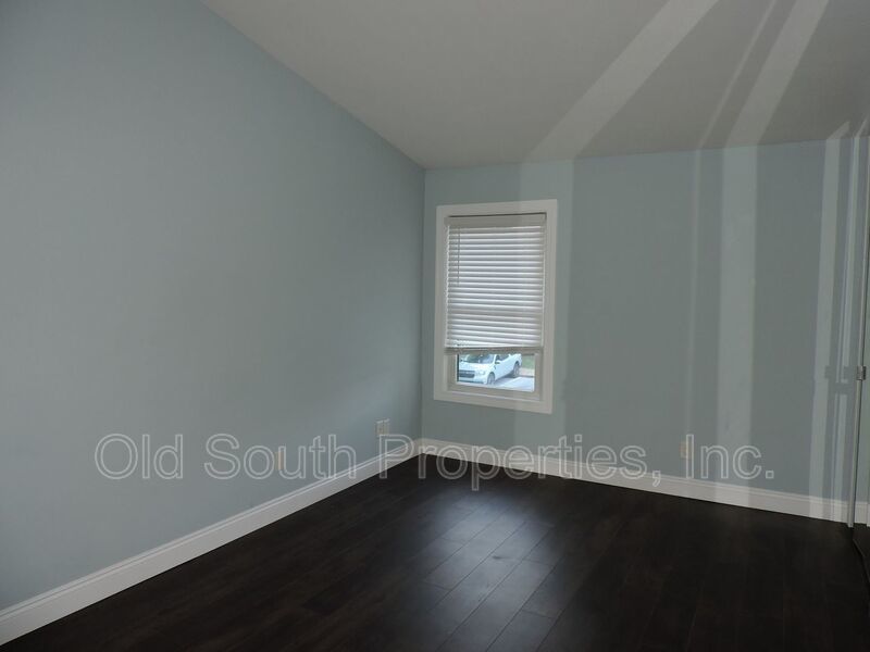 Convenient to schools, beaches & shopping. property image