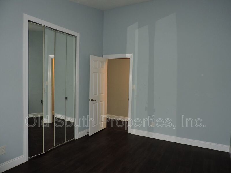 Convenient to schools, beaches & shopping. property image