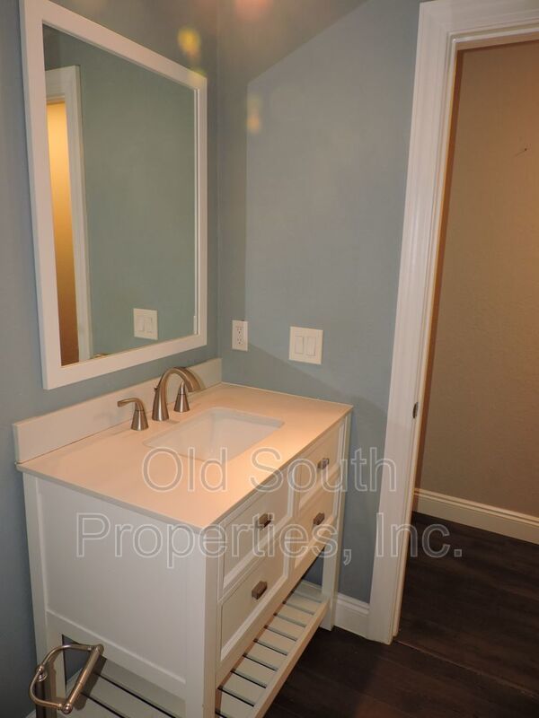 Convenient to schools, beaches & shopping. property image