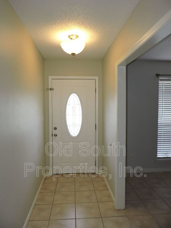 Nice home in Charter Oaks property image