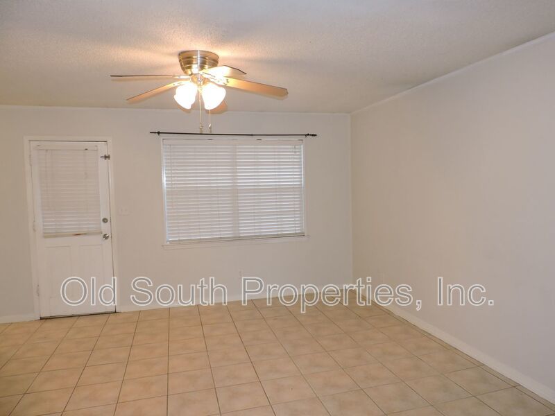 Nice home in Charter Oaks property image