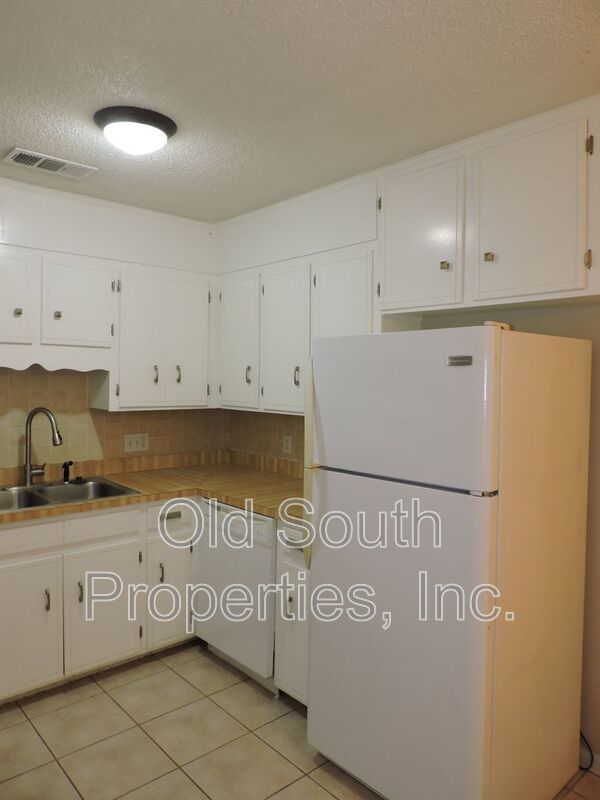 Nice home in Charter Oaks property image