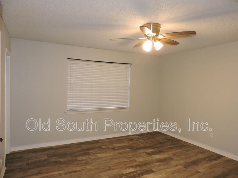 Nice home in Charter Oaks property image