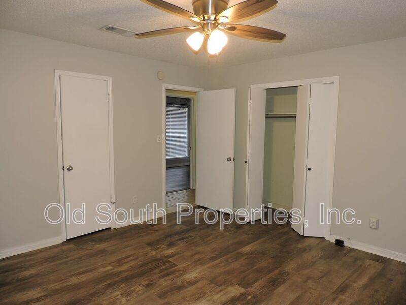 Nice home in Charter Oaks property image